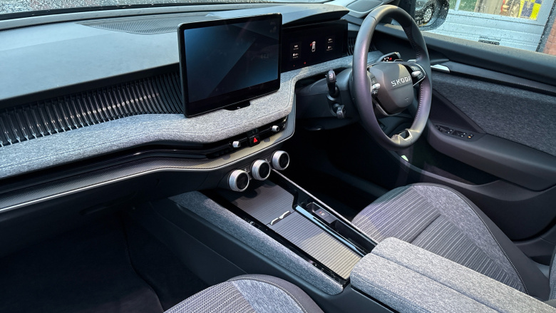 Skoda Superb 1.5 TSI iV SE Technology DSG 5dr Estate